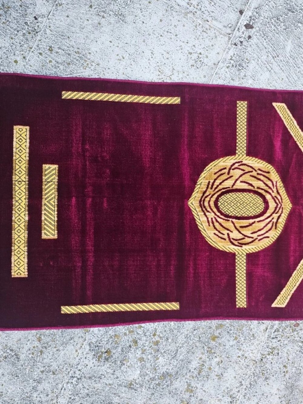 Prayer Rug Musalah Jai Namaz Burgundy Velvet Luxury Religious Islamic Rug - Picture 8 of 11